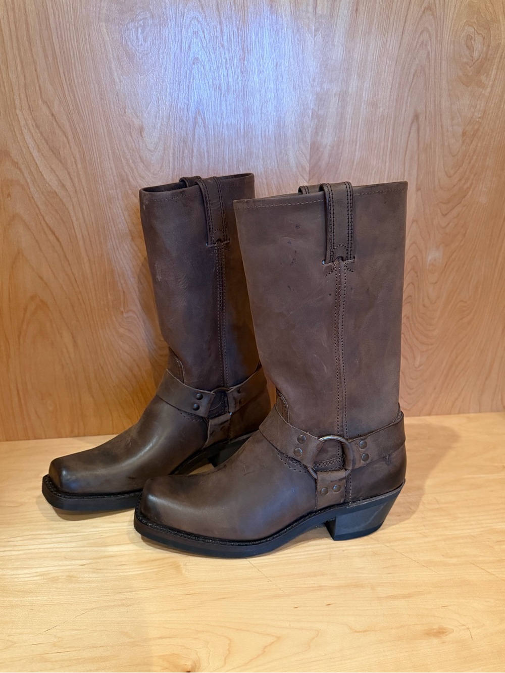 Frye Harness 12R Women’s Brown Leather Harness Boots - Picture 3 of 7
